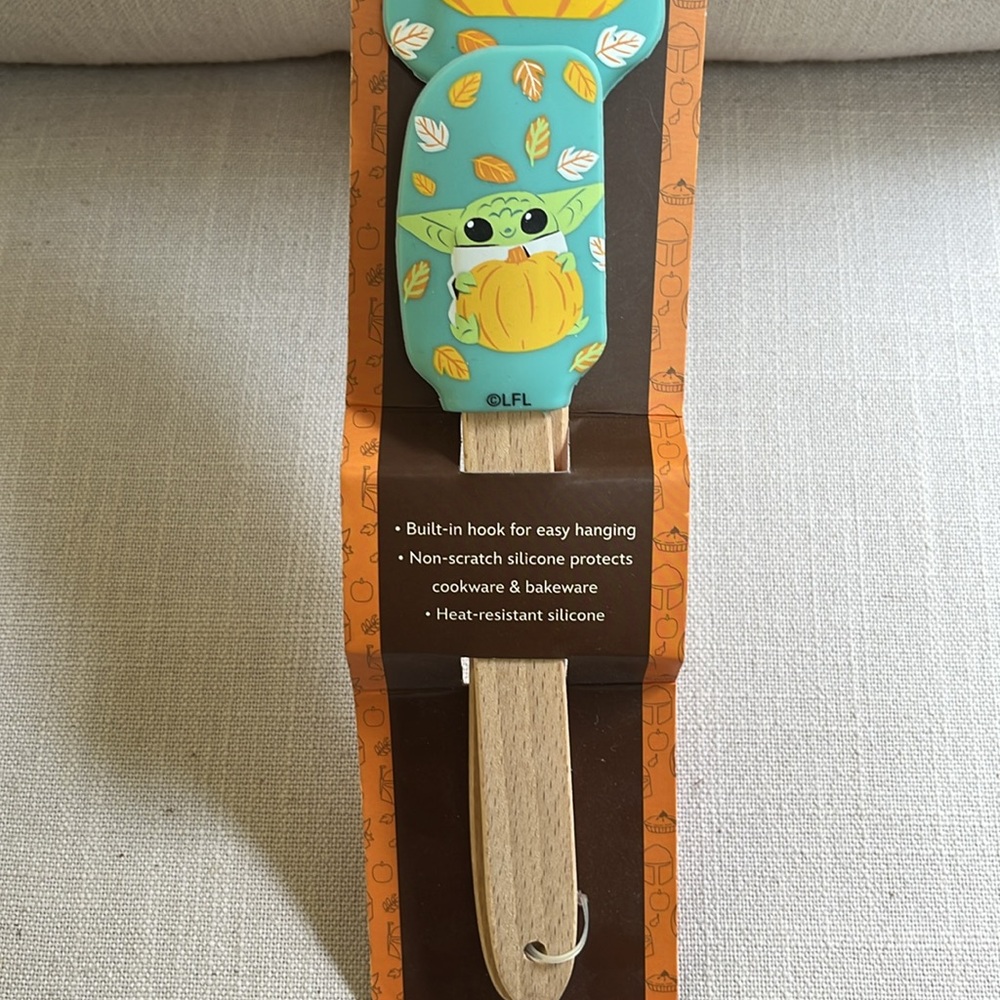 Star Wars Mandalorian Spatula Set - Picture 3 of 5